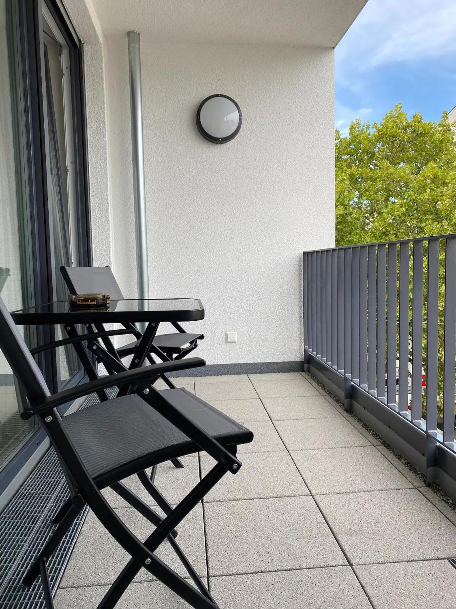 Schoenes 2 Zimmer Apartment Zentral Gelegen Pforzheim Exteriér fotografie